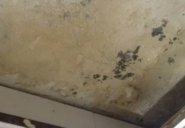 望江阳台漏水维修公司分享下望江卫生间渗水维修需要注意哪些问题。